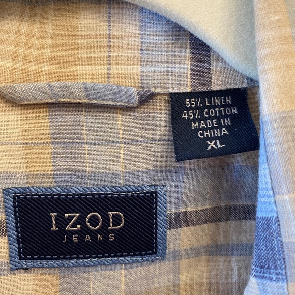 Izod Linen Cotton Blend Button Down - Picture 2 of 4
